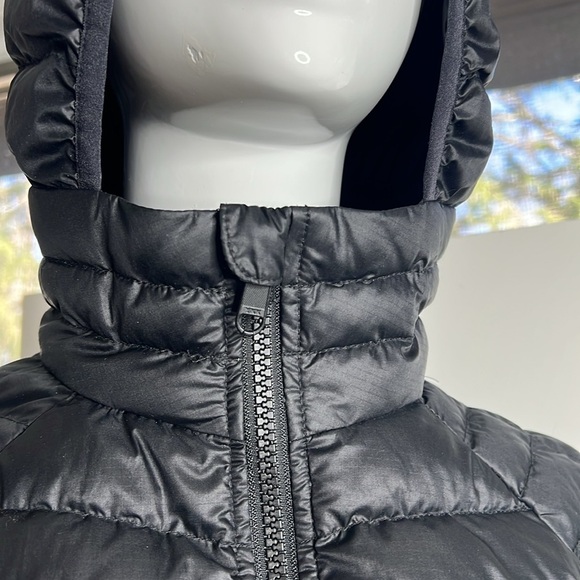 Quince Sz S Lightweight Down Packable Long Puffer Jacket Black with Hood - Picture 4 of 12